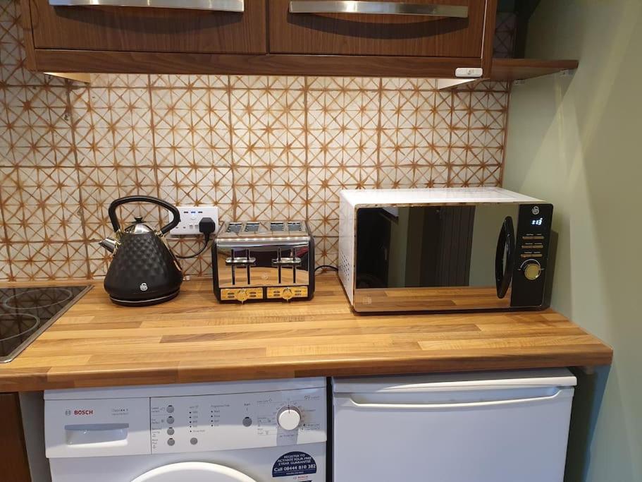 Dog Friendly Little With Patio & Private Driveway Kessingland